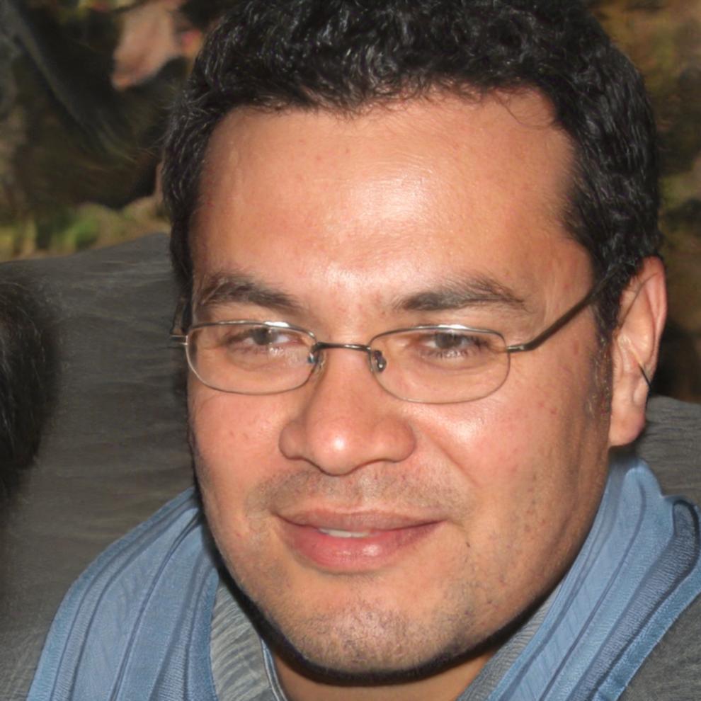 Director de Educación Financiera de koralenthivo